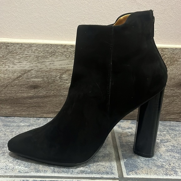 Little black boots Revamped by siren black ankle cut boot heel size 8 - Picture 10 of 10